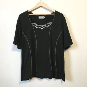 Bellissima Designer Black Viscose T-Shirt With White Floral Collar Stitchwork XL